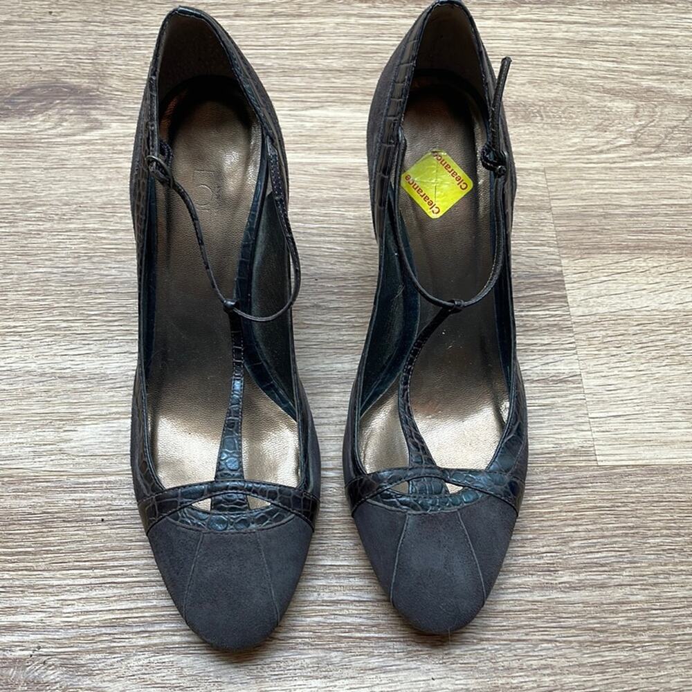 Ann Taylor Loft Brown Suede Heels Size 8